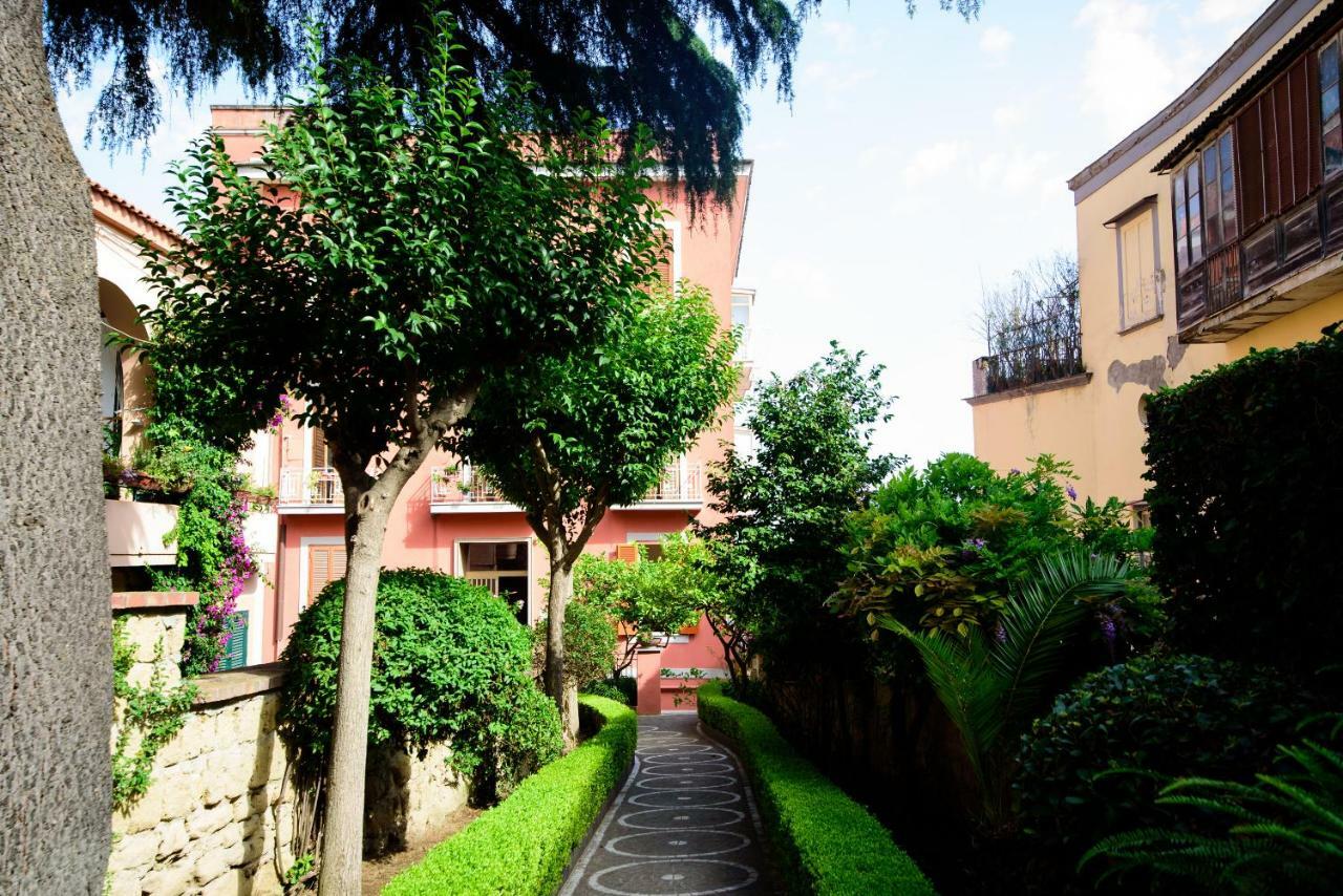 Appartamento Panoramico "Il Glicine" 那不勒斯 外观 照片