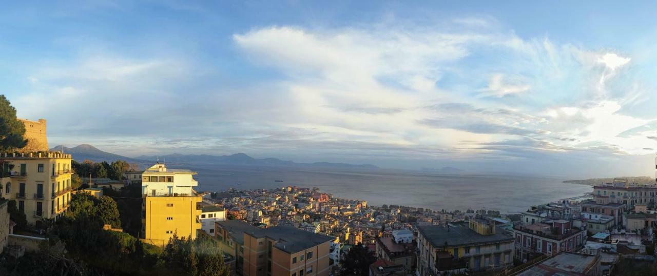 Appartamento Panoramico "Il Glicine" 那不勒斯 外观 照片