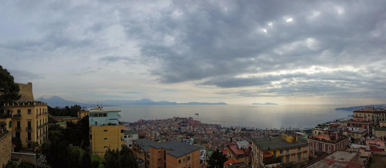 Appartamento Panoramico "Il Glicine" 那不勒斯 外观 照片
